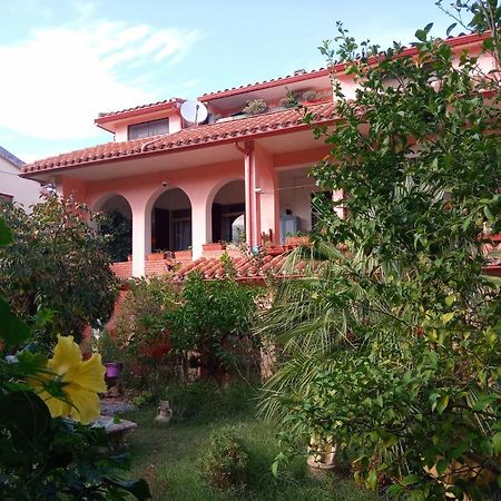 Siliqua Villa Corrias מראה חיצוני תמונה